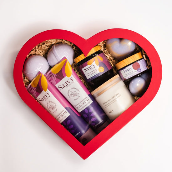 Saavy Naturals 9-Piece Spa Luxury Valentines Gift set Bulgarian Rose